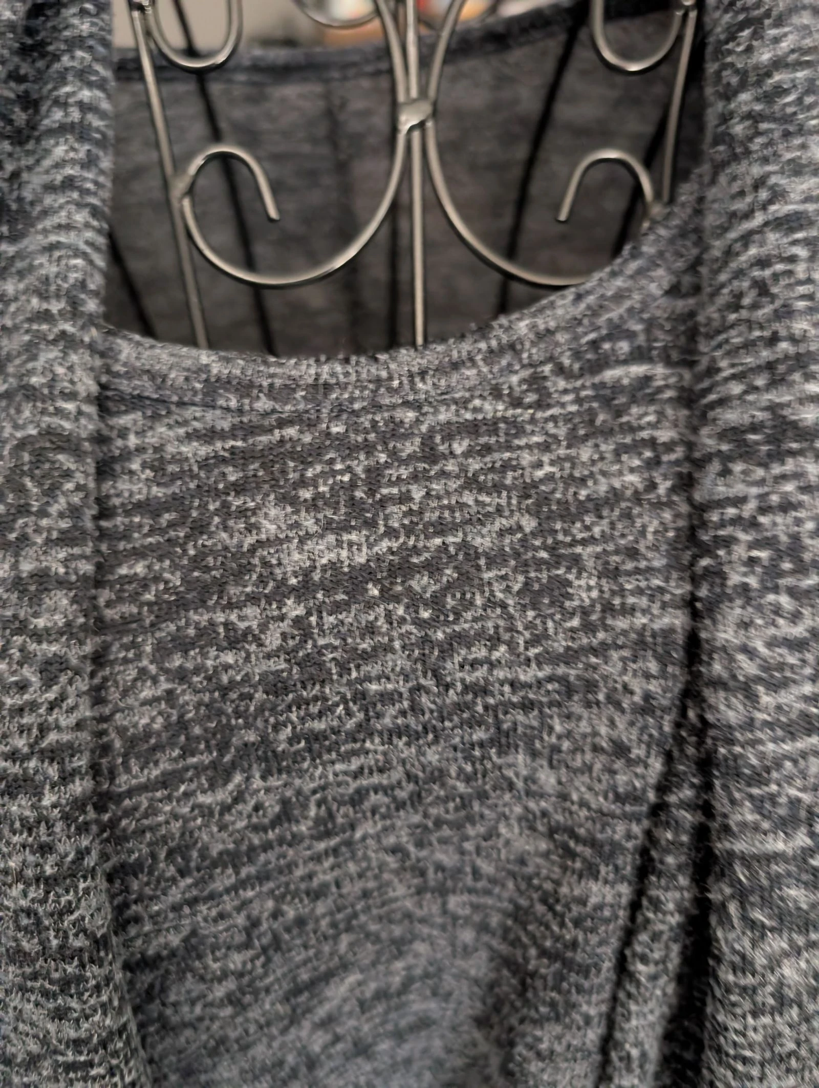 Superb heather grey asymmetrical sweater with matching scarf – photo 3